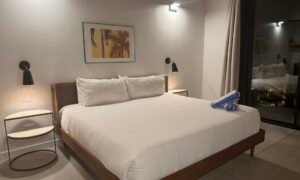 Budget Airbnb Alternatives for Vacation Homes 2026