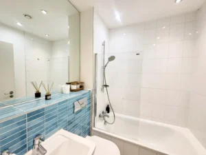 Birmingham Brindley House Bathroom - StayBnB managed property